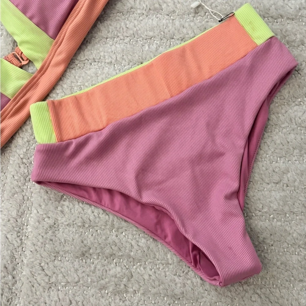 NWT Infamous Swim Lola Two-Piece Bikini Set SUNSET HORIZON - Size Medium - Picture 4 of 6